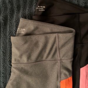 2 Pair Under Armour leggings 7/8 length.